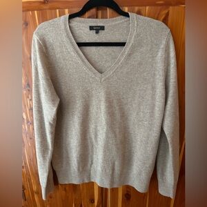 Quince Women's V-Neck Sweater in Light Taupe